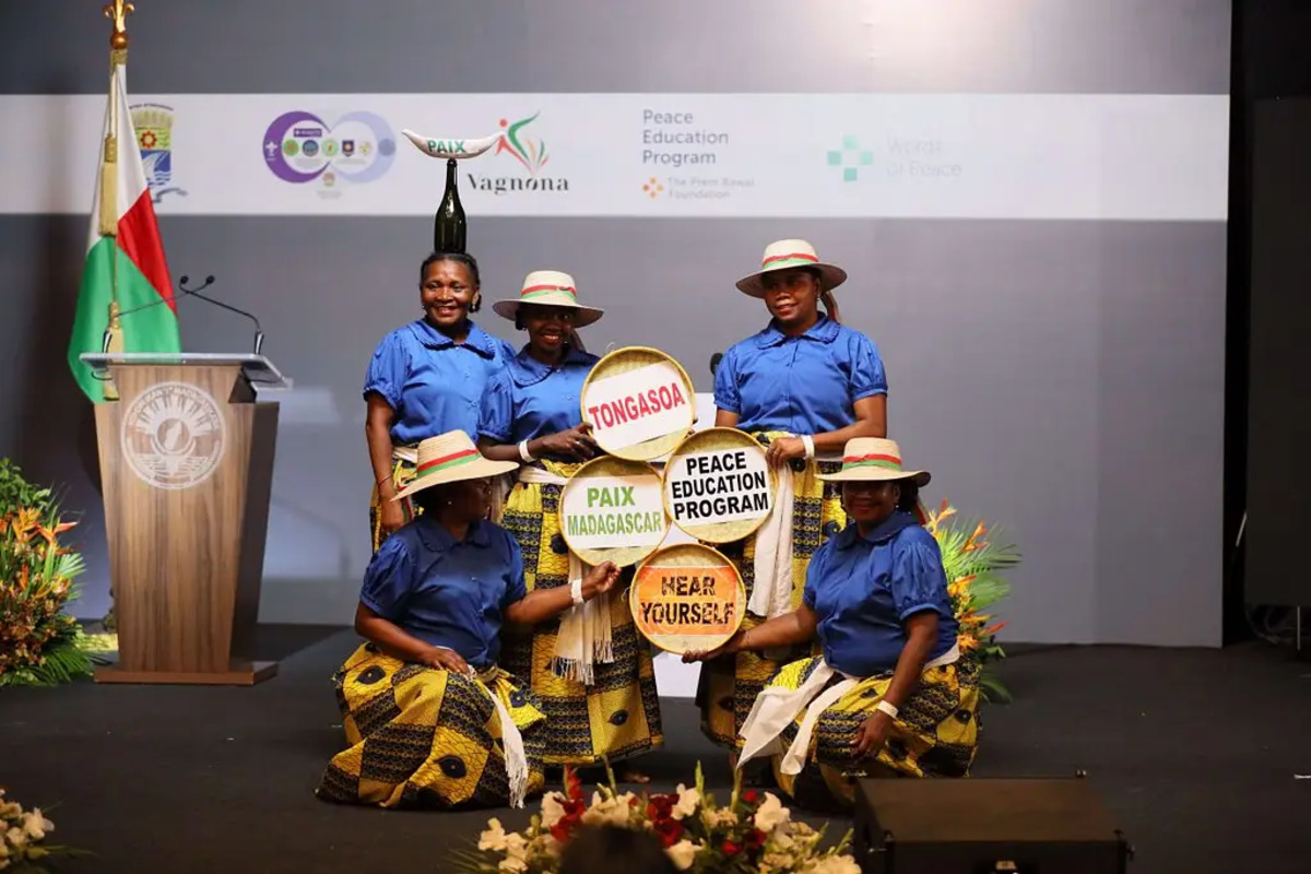 Madagascar-Stage-Signs-scaled.-prem-rawat