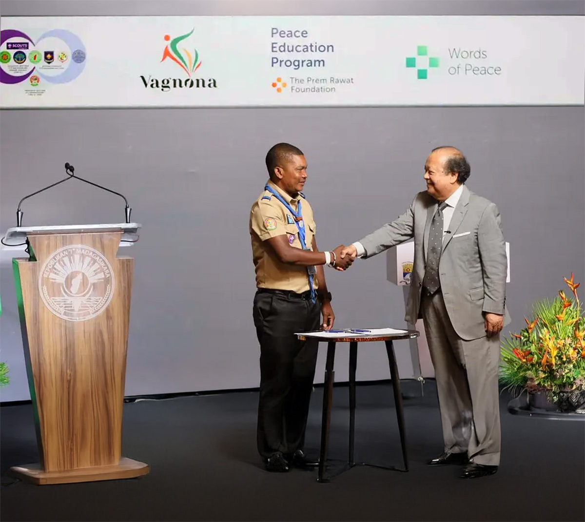 Madagascar-MOU-handshaking-scaled-prem-rawat-2 Author-event-Prem-Rawat-Kyoto-Japan-2024-1