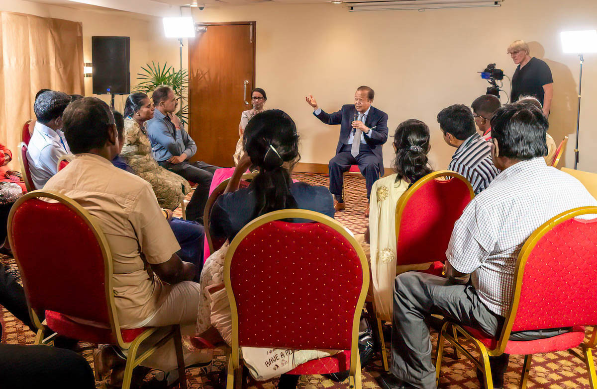 prem rawat people meeting