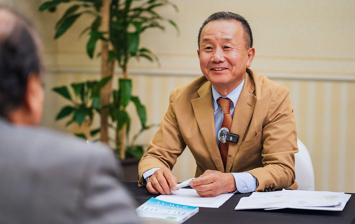 Mr Kinishita and Prem Rawat