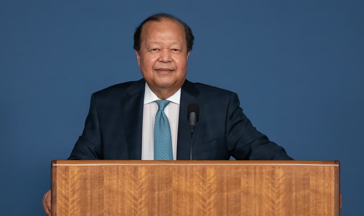 Prem Rawat giving a lecture in Fort Lauderdale in 2026